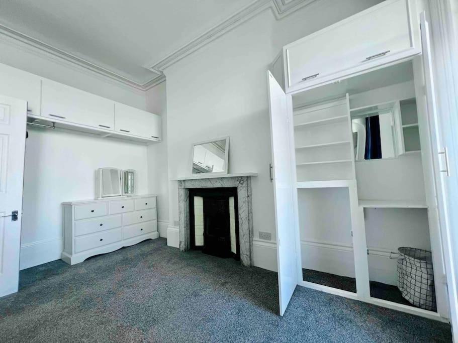 Flat 4 Marine Parade House, 1 East Cliff- Next To Dover Port, White Cliffs, Beach, Castle エクステリア 写真