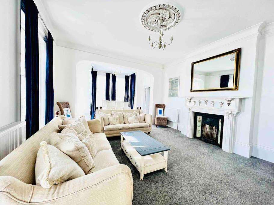 Flat 4 Marine Parade House, 1 East Cliff- Next To Dover Port, White Cliffs, Beach, Castle エクステリア 写真