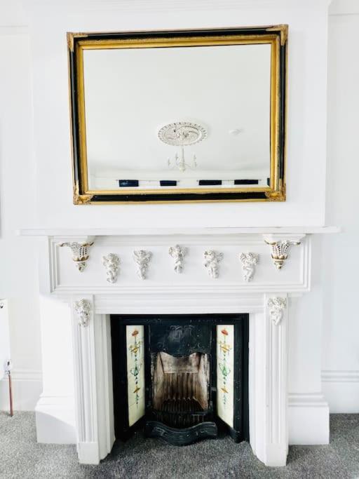 Flat 4 Marine Parade House, 1 East Cliff- Next To Dover Port, White Cliffs, Beach, Castle エクステリア 写真