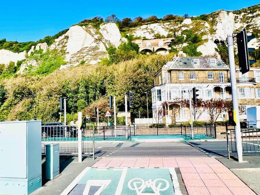 Flat 4 Marine Parade House, 1 East Cliff- Next To Dover Port, White Cliffs, Beach, Castle エクステリア 写真